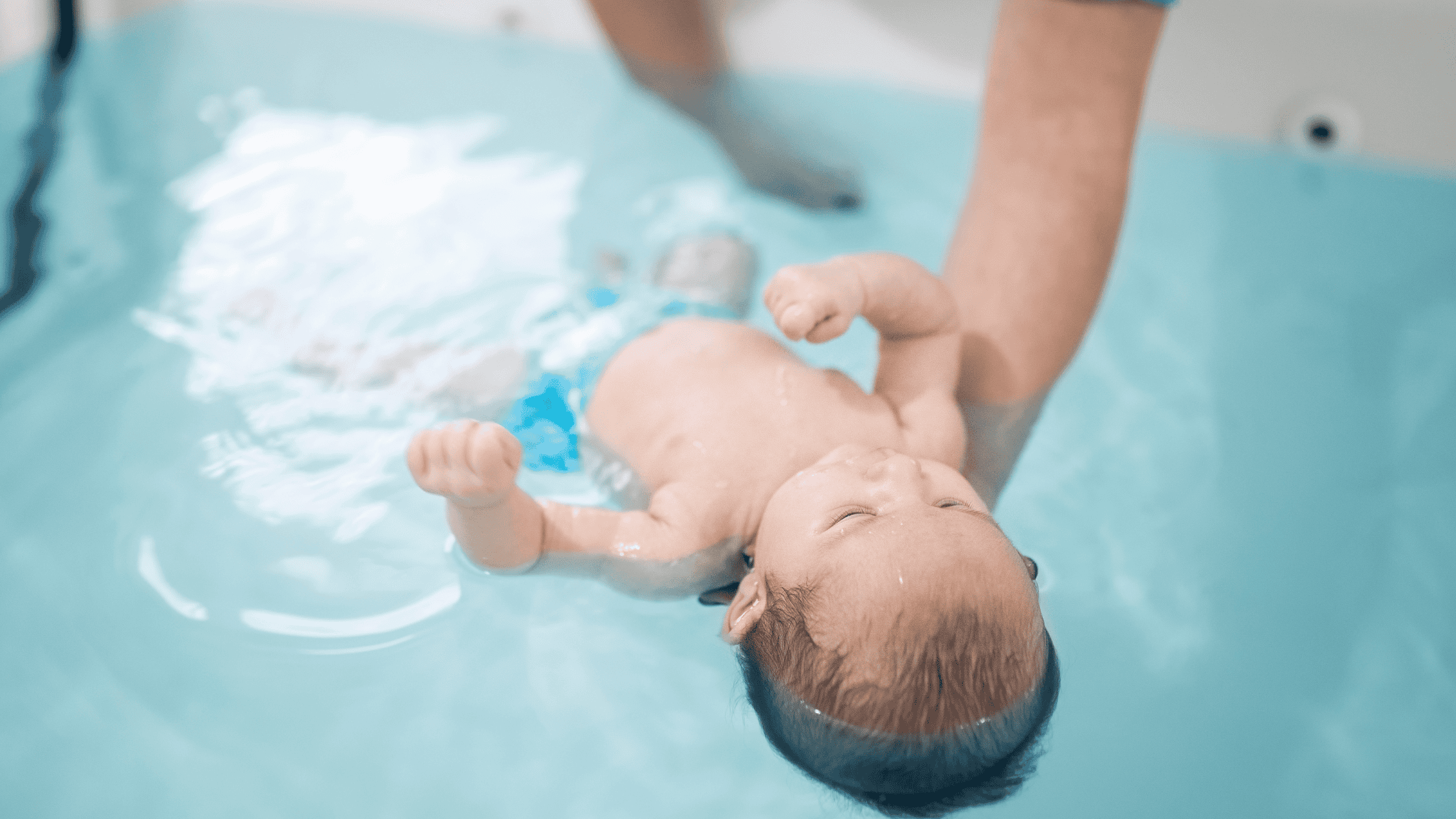 Comment apaiser les coliques de votre bébé grâce à l’Hydrothérapie ?
