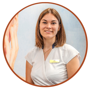 Soins bébé spa, personnel accueillant, ambiance relaxante, spa pour bébés à Hammeau, soin bébé spa professionnels, détente et bien-être pour bébé, soins spécialisés pour nourrissons, équipe qualifiée en spa bébé, moments de détente pour petits, expérience spa douceur bébé.