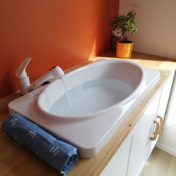 Chez Hauméa Baby Spa bain enveloppé