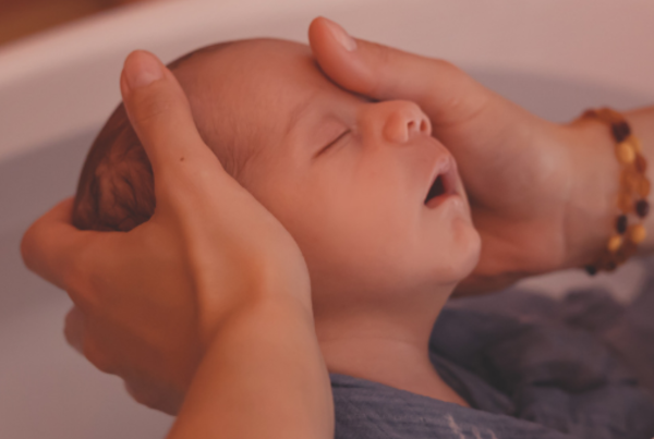 Tout Savoir sur le Bain Enveloppé Bébé