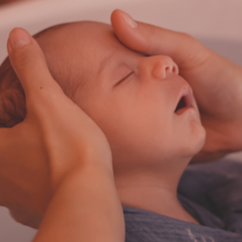 Tout Savoir sur le Bain Enveloppé Bébé