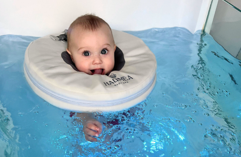 Le Baby Spa Hauméa — la découverte de l'eau en douceur