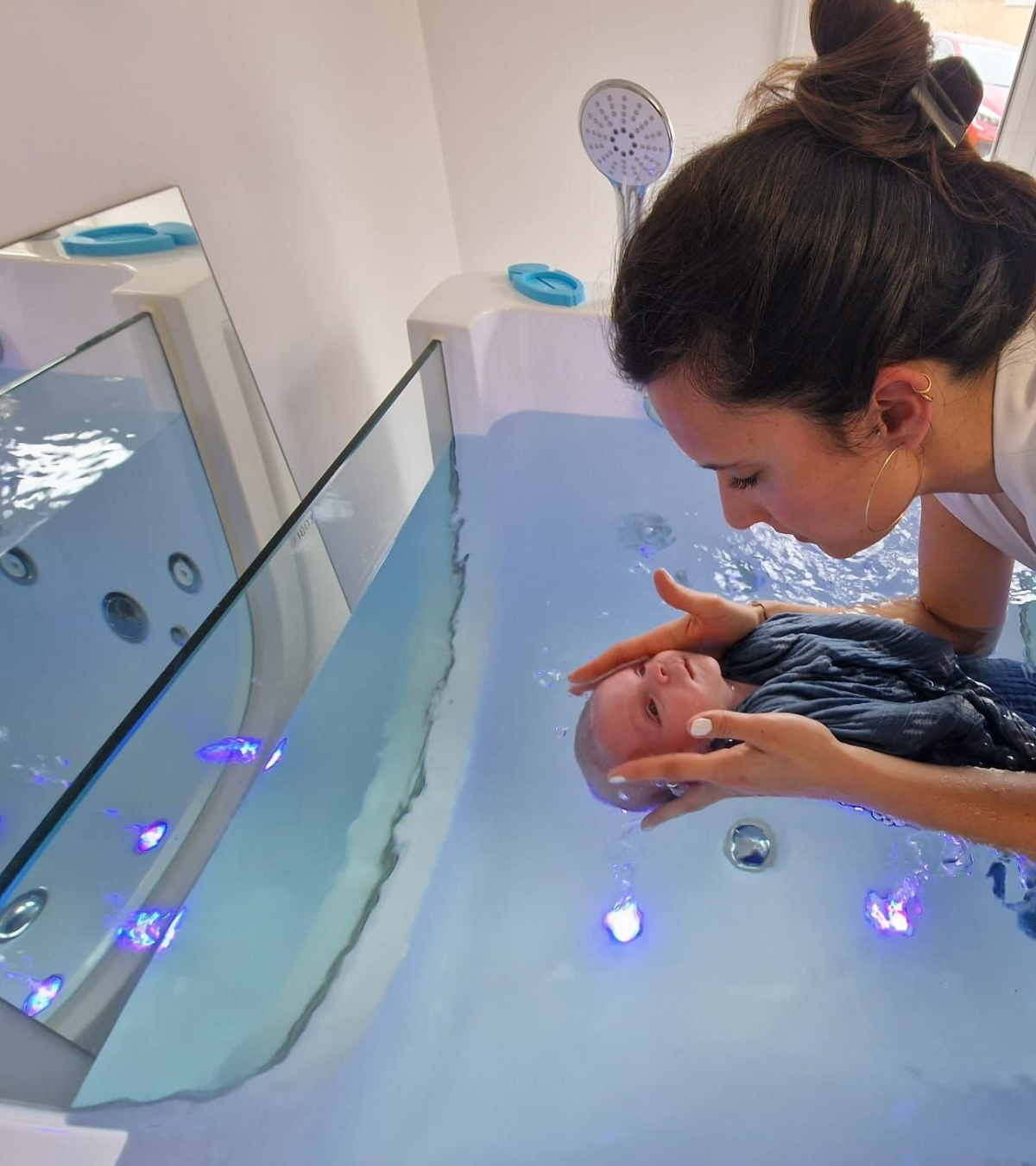 Bain Enveloppé chez Hauméa Baby Spa — Nourrissons · 0 – 6 semaines