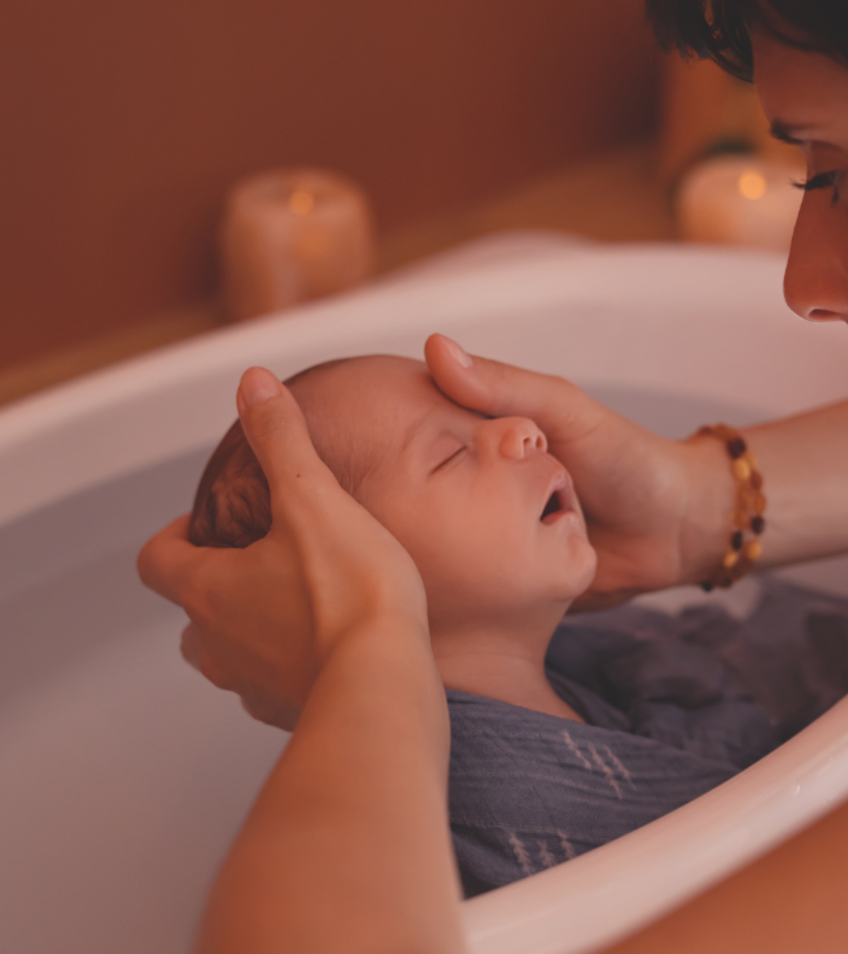 Bain Enveloppé chez Hauméa Baby Spa — Nourrissons · 0 – 2 mois