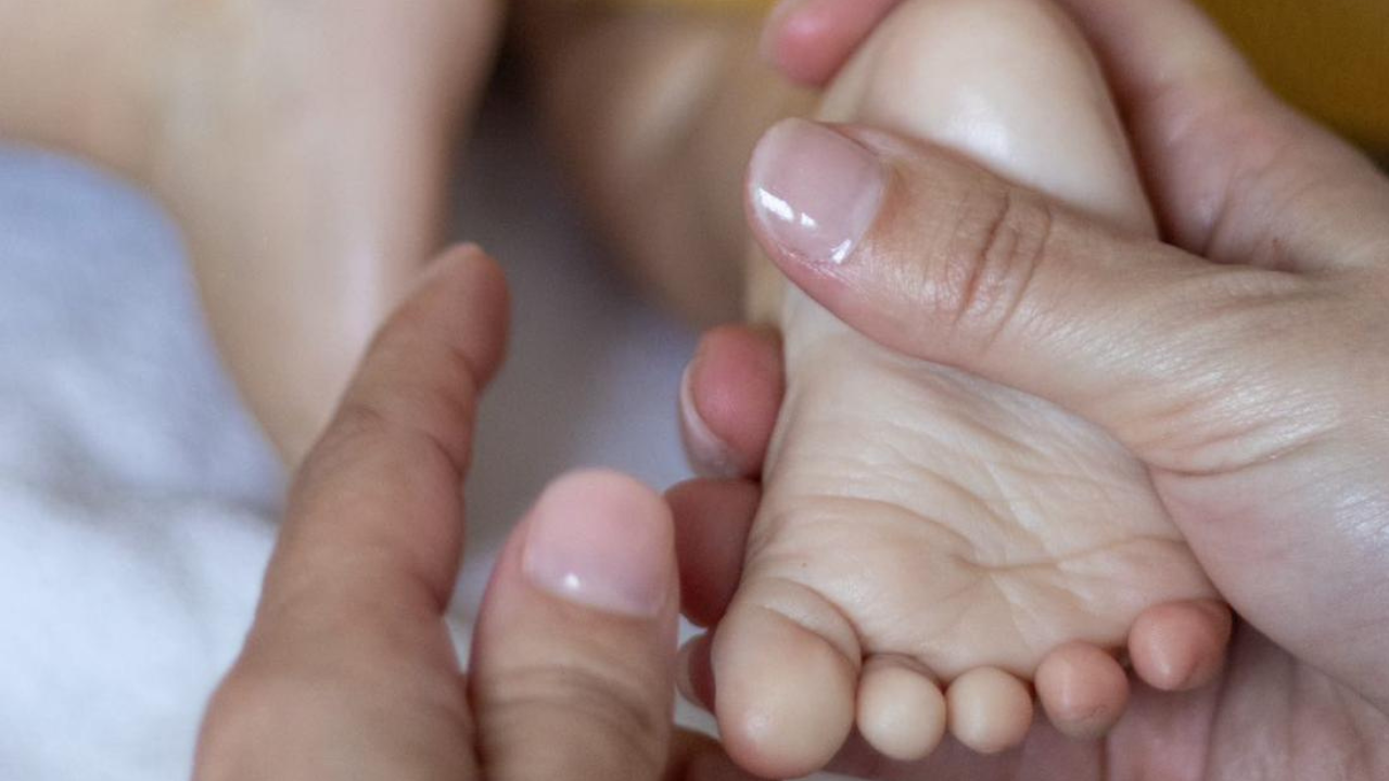 La séance de Atelier Massage Bébé en vidéo — Hauméa Baby Spa